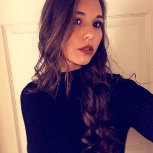 Meet your Posher, Ally